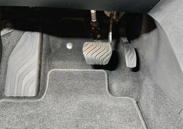 Renault Grand Scenic cena 70500 przebieg: 160000, rok produkcji 2019 z Tychy małe 704